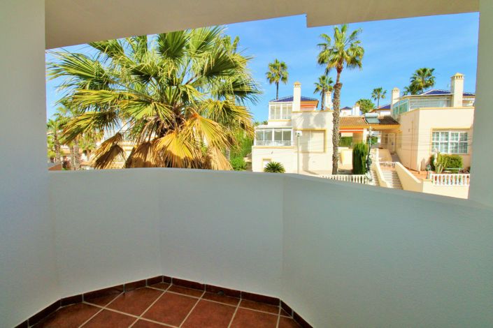 Image No.22-3 Bed Property for sale