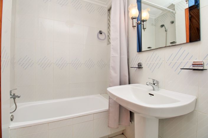 Image No.14-2 Bed Apartment for sale