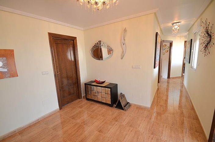 Image No.35-4 Bed Villa for sale