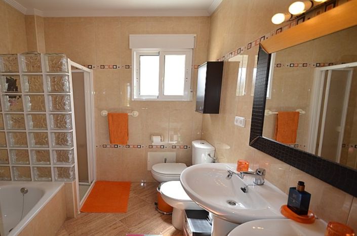 Image No.38-4 Bed Villa for sale