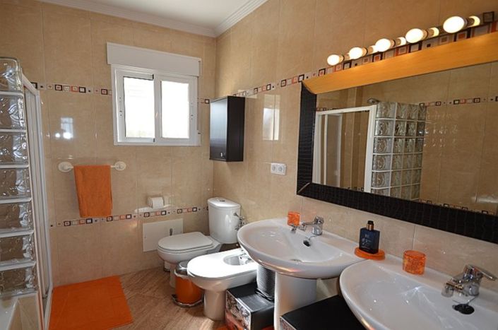 Image No.39-4 Bed Villa for sale