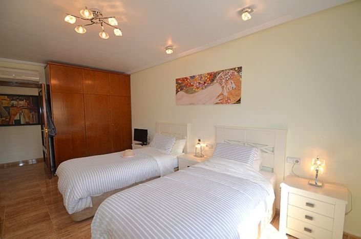 Image No.45-4 Bed Villa for sale