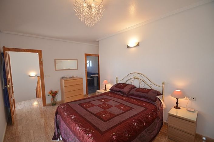 Image No.27-4 Bed Villa for sale