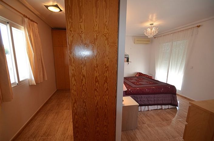 Image No.28-4 Bed Villa for sale