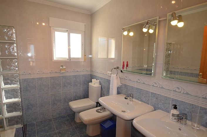 Image No.46-4 Bed Villa for sale