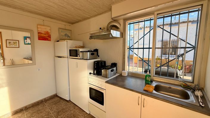 Image No.21-3 Bed Country House for sale