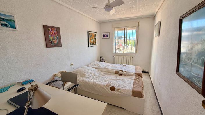 Image No.47-3 Bed Country House for sale