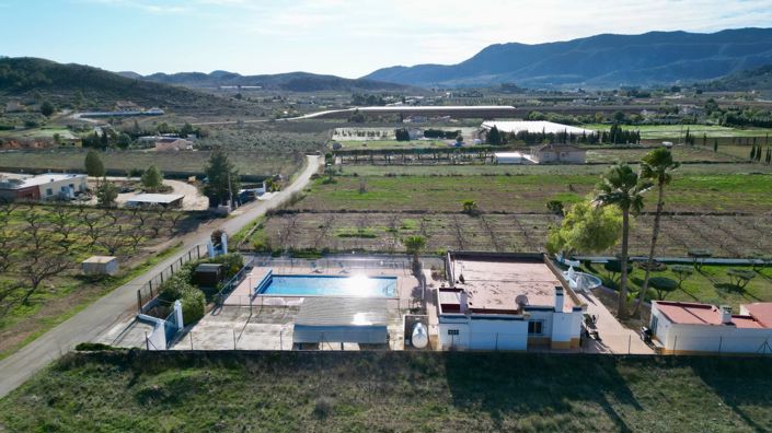 Image No.8-3 Bed Country House for sale