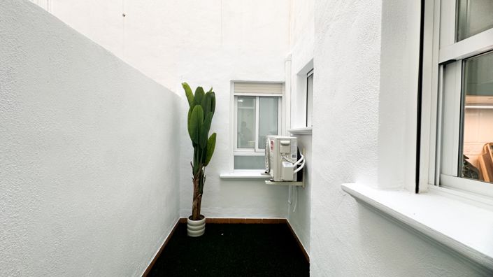 Image No.16-2 Bed Apartment for sale