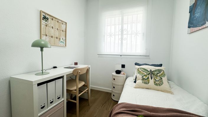 Image No.20-2 Bed Apartment for sale