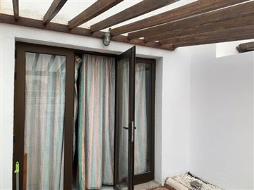 APT-378_5_TERRACE