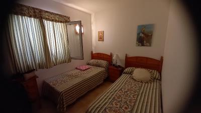 APT-424_8_Twin-Bedroom