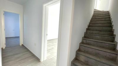 VIL-422_13_Escaleras