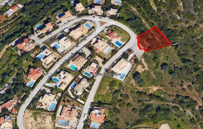 Image No.4-3 Bed Land for sale