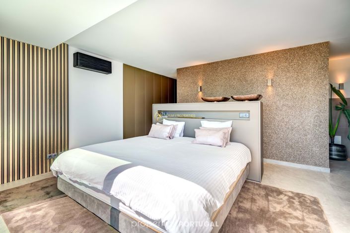 Image No.27-6 Bed Apartment for sale