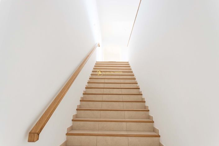 Image No.15-4 Bed Villa for sale