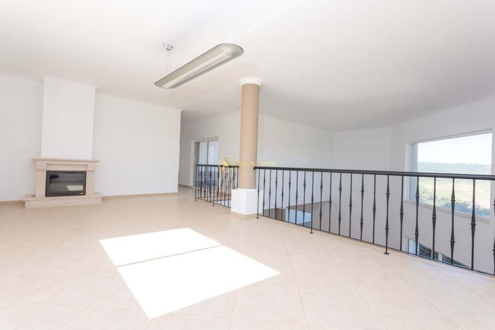 Image No.19-4 Bed Villa for sale