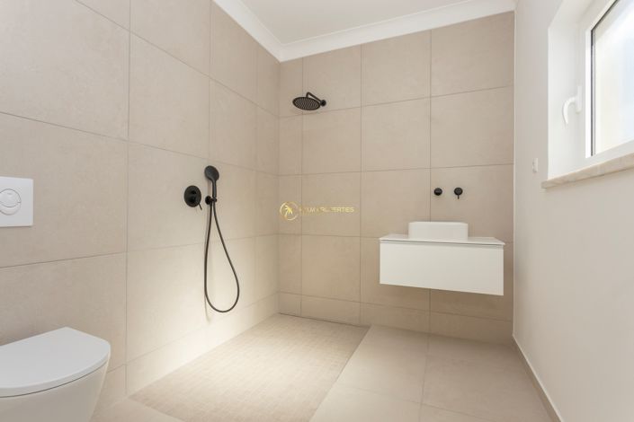 Image No.23-4 Bed Villa for sale