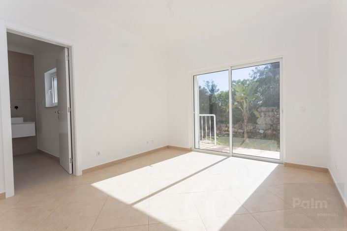 Image No.24-4 Bed Villa for sale