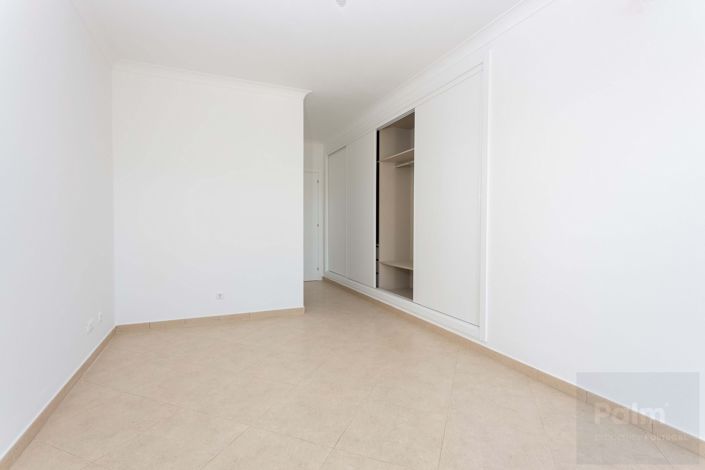 Image No.32-4 Bed Villa for sale