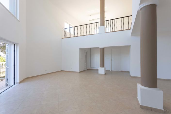 Image No.7-4 Bed Villa for sale