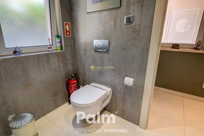 Image No.45-2 Bed Townhouse for sale