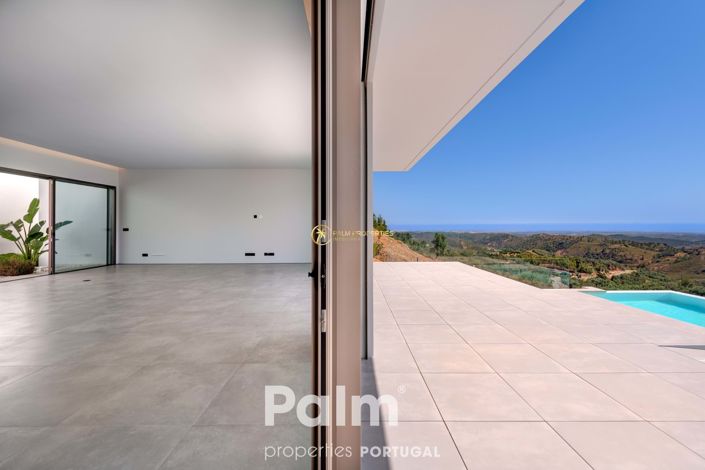 Image No.10-3 Bed Villa for sale