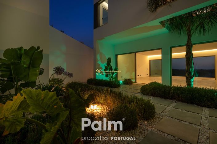 Image No.27-3 Bed Villa for sale