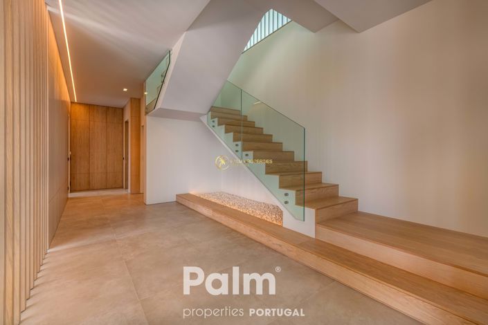 Image No.29-3 Bed Villa for sale