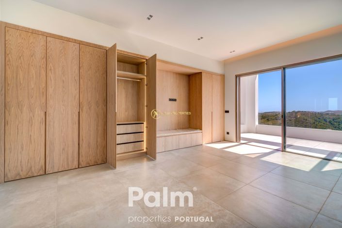 Image No.33-3 Bed Villa for sale