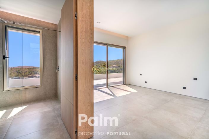 Image No.43-3 Bed Villa for sale