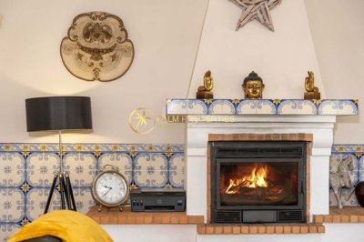 1706-635600-4017d2f44a169e2070a298ad08d2a2828