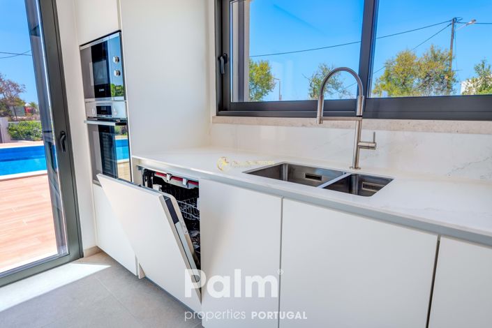 Image No.12-Villa de 4 chambres à vendre à Lagoa