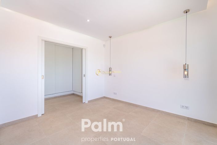 Image No.33-4 Bed Villa for sale