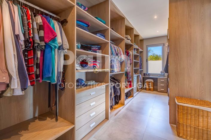 Image No.18-3 Bed Villa for sale