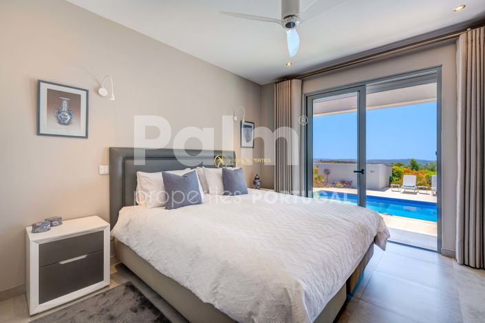 Image No.28-3 Bed Villa for sale