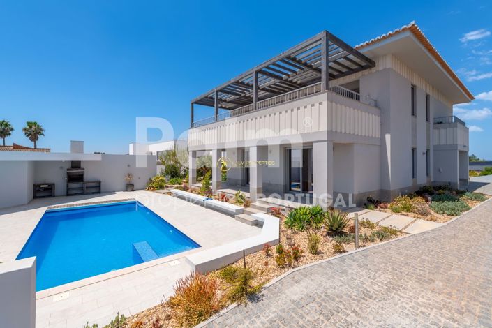 Image No.3-3 Bed Villa for sale