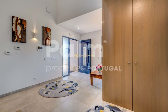 Image No.5-3 Bed Villa for sale