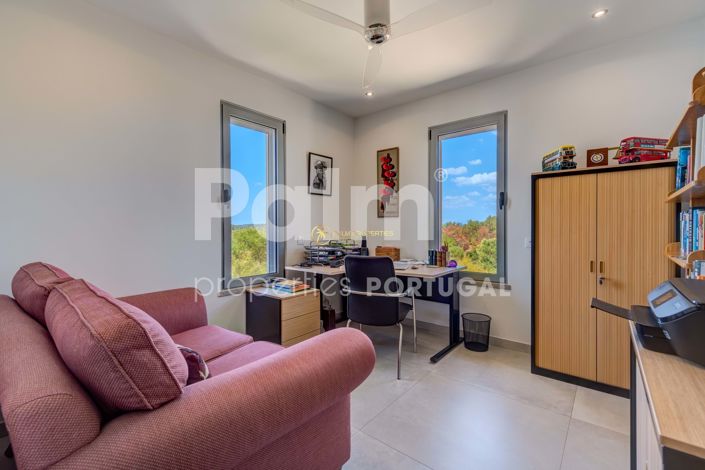 Image No.56-3 Bed Villa for sale