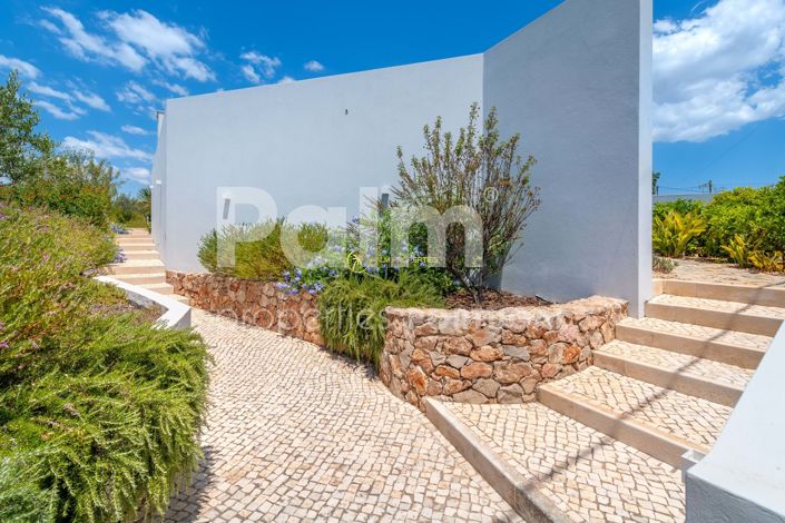 Image No.66-3 Bed Villa for sale