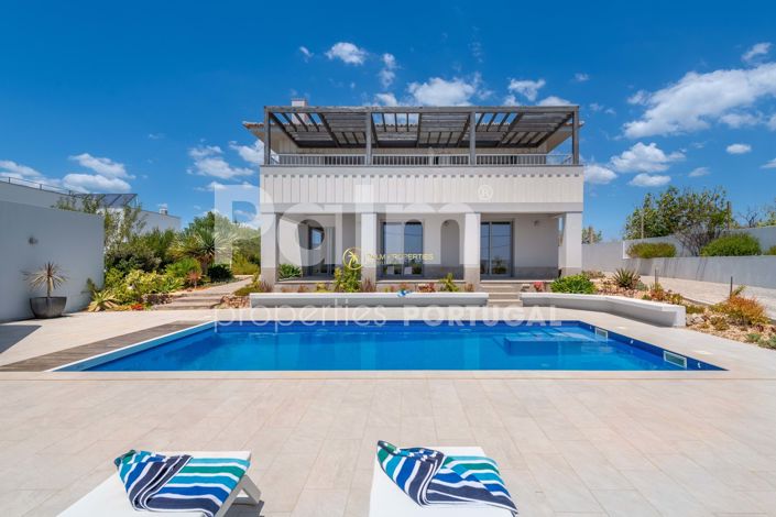 Image No.72-3 Bed Villa for sale