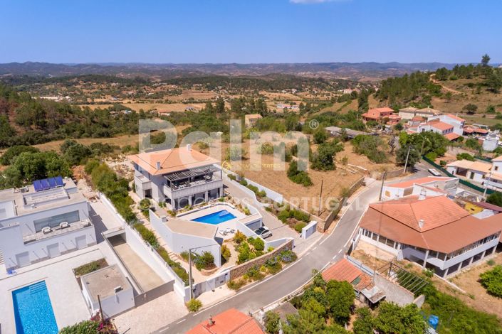 Image No.87-3 Bed Villa for sale