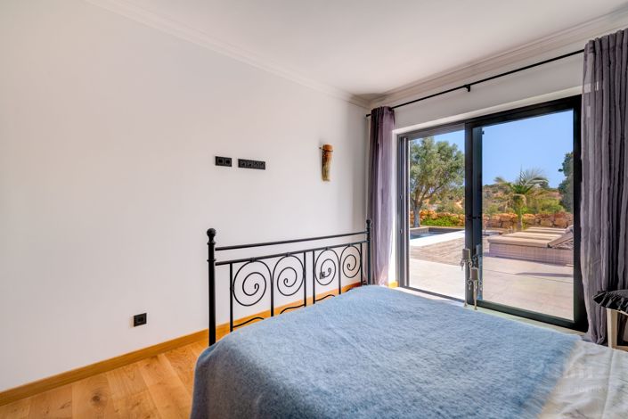 Image No.35-3 Bed Villa for sale