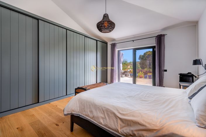 Image No.41-3 Bed Villa for sale