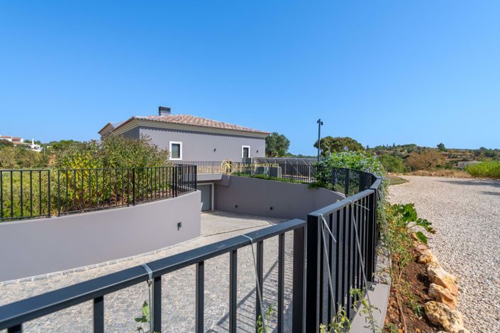 Image No.65-3 Bed Villa for sale