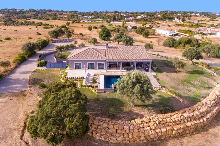 Image No.8-3 Bed Villa for sale