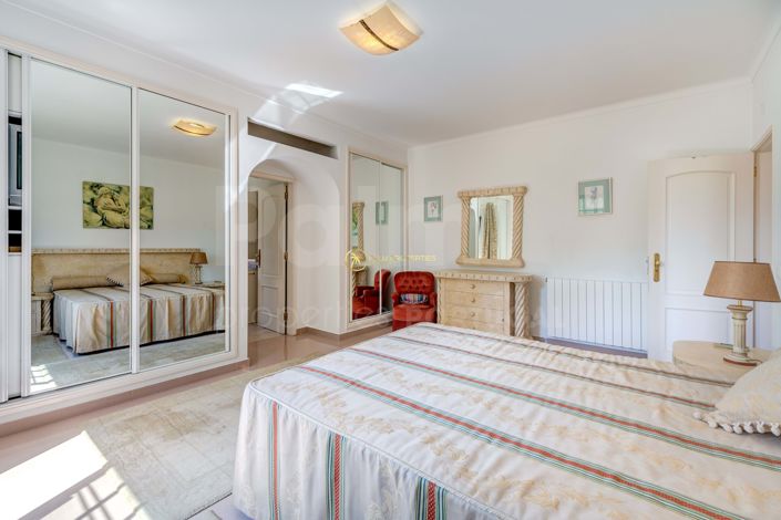 Image No.18-5 Bed Villa for sale