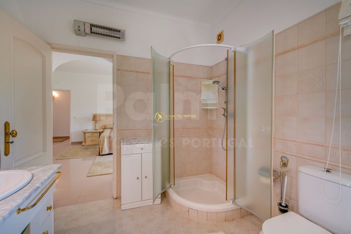 Image No.21-5 Bed Villa for sale