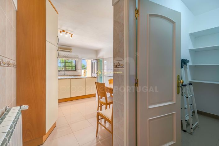 Image No.28-5 Bed Villa for sale