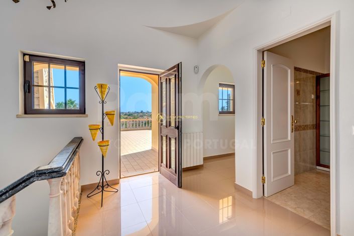 Image No.36-5 Bed Villa for sale